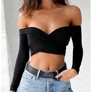 🖤 OFF SHOULDER CROP TOP 🖤